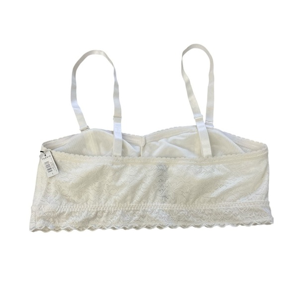 NWT, Torrid Unlined Lace Bandeau Bralette, Size 1 - Picture 2 of 8